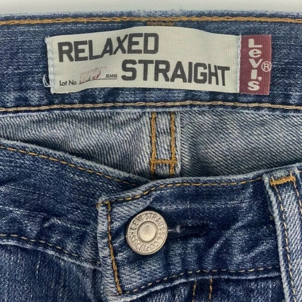 Levi’s 559 Men’s Size 33x32  Jeans Relaxed Straight Fit Medium Wash - Picture 2 of 10